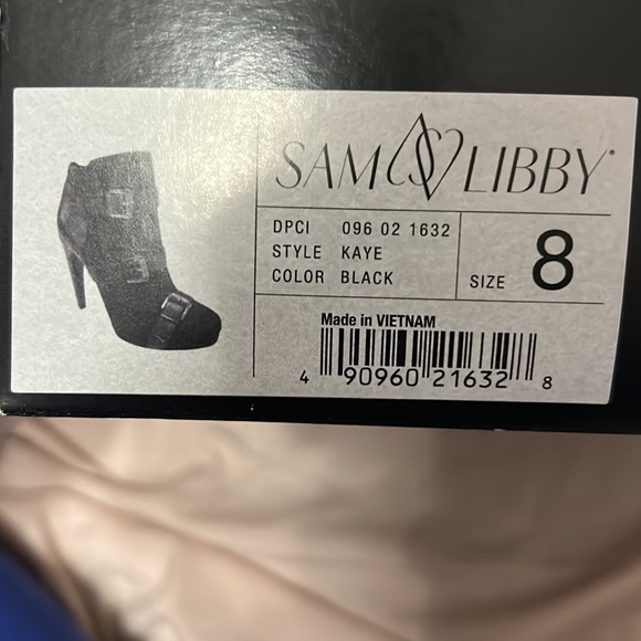 Black heeled booties - Picture 6 of 6